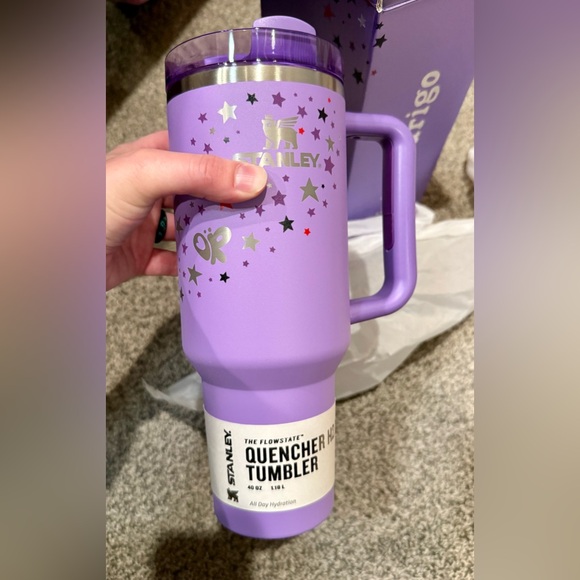 Stanley x Olivia Rodrigo 40 oz Tumbler Cup - Picture 5 of 6